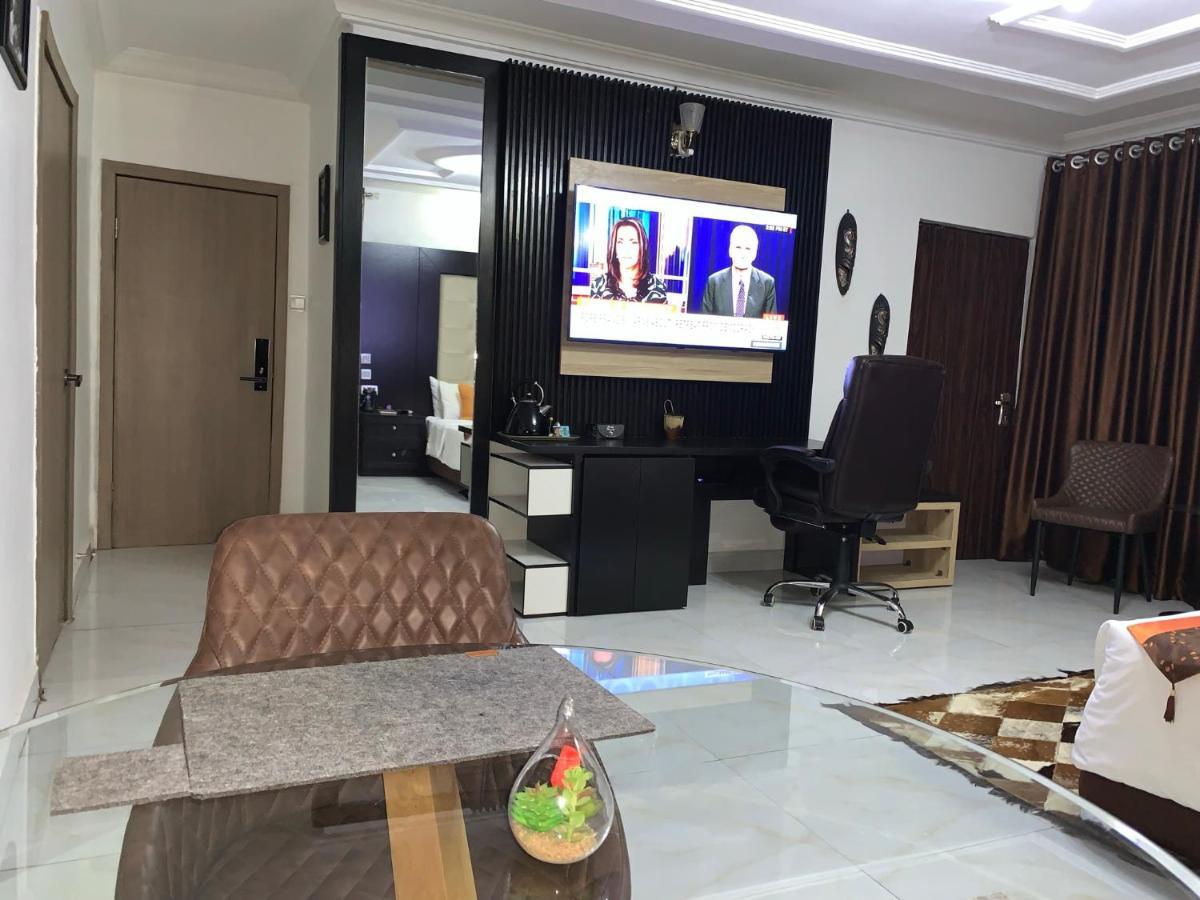 Urban Rootz Hotell Abuja Exteriör bild