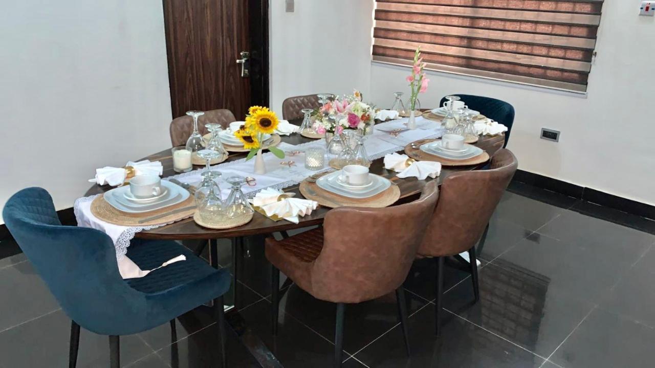 Urban Rootz Hotell Abuja Exteriör bild