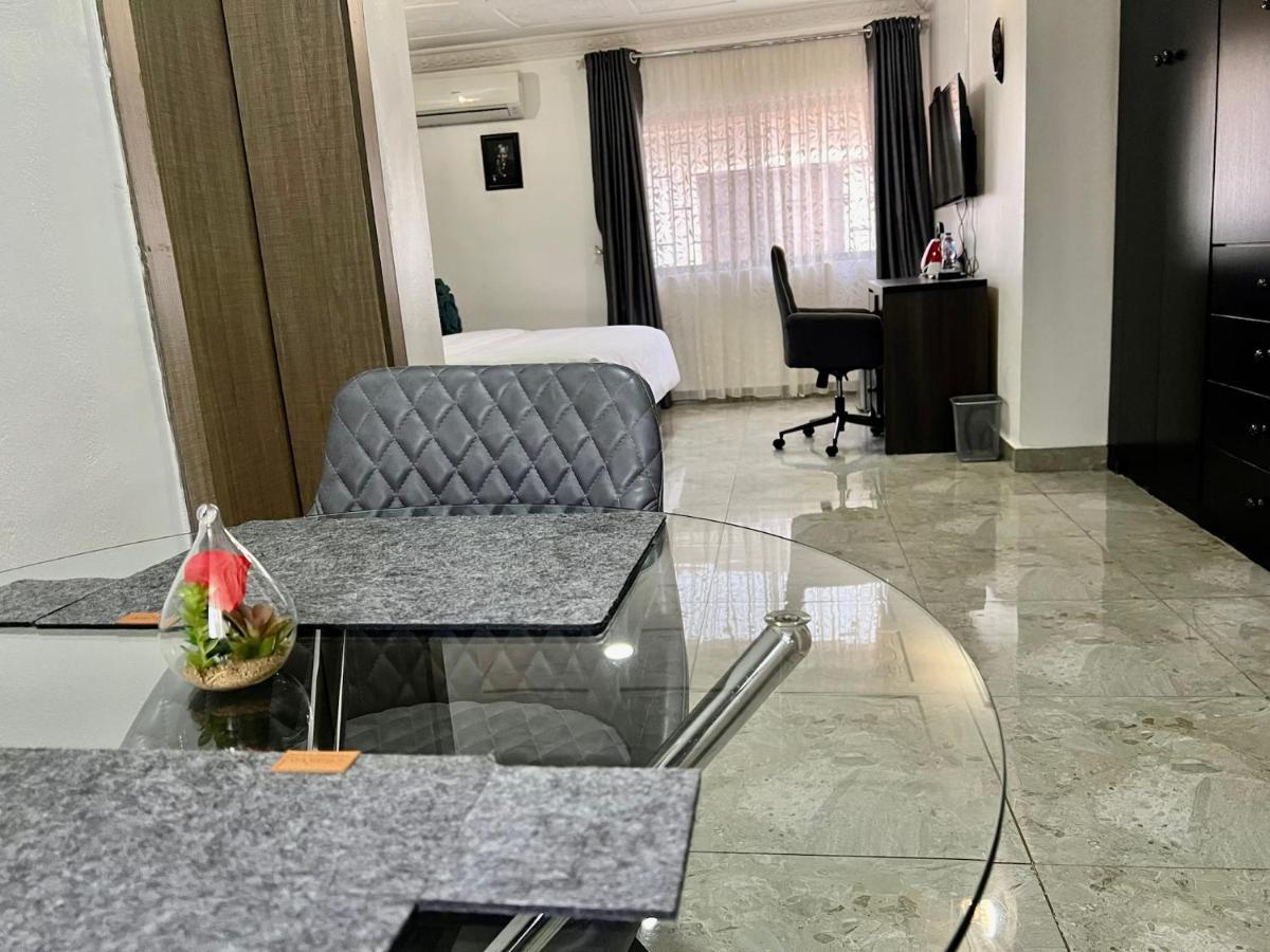 Urban Rootz Hotell Abuja Exteriör bild