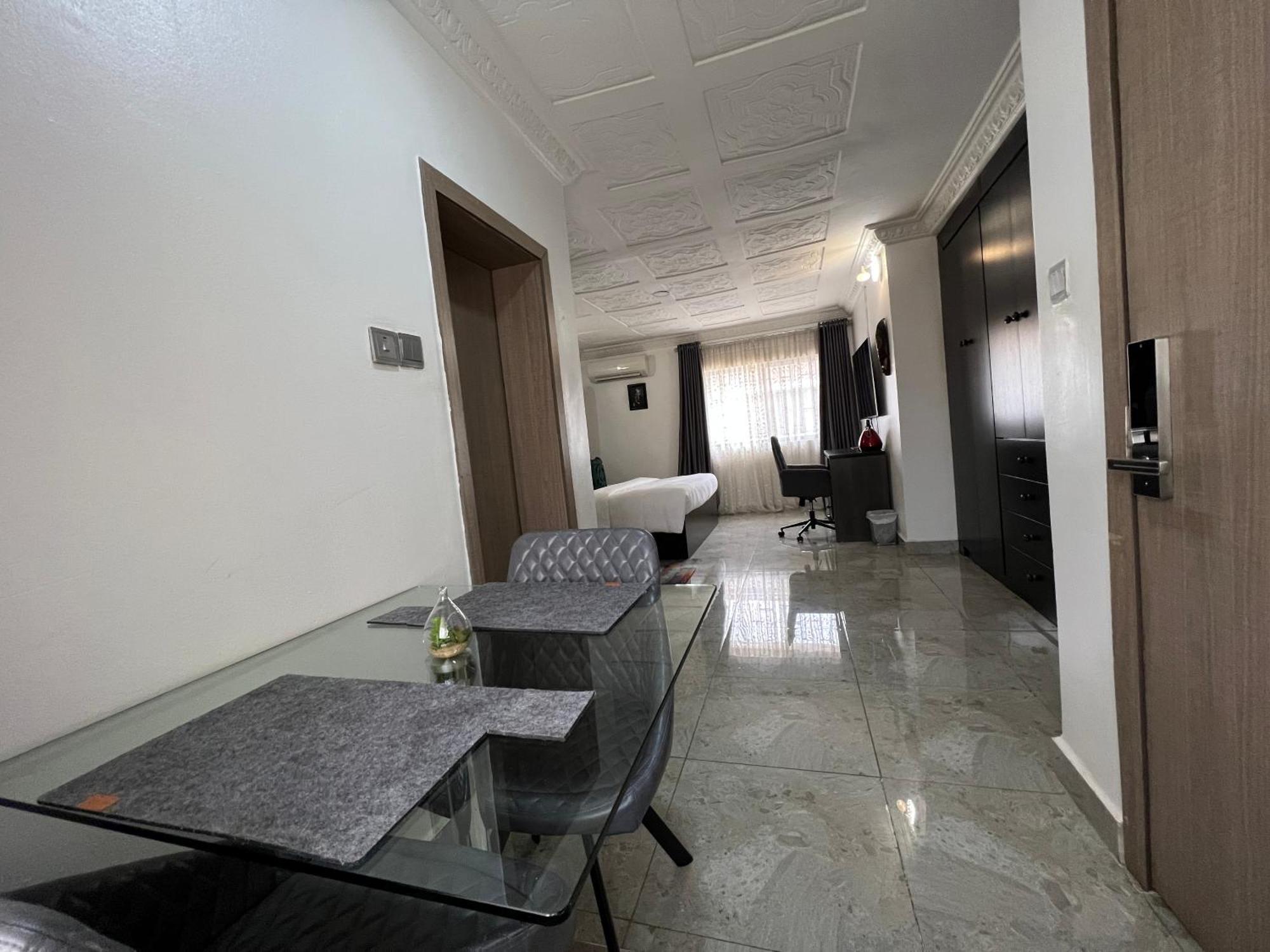 Urban Rootz Hotell Abuja Exteriör bild